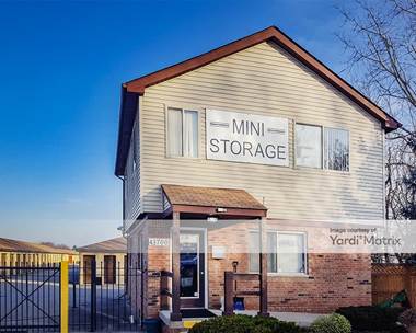 Storage Units for Rent available at 43700 Gratiot Avenue, Clinton Township, MI 48036