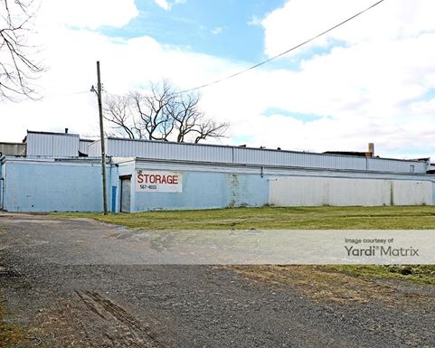 Source URL: https://cdnsc.rentcafe.com/dmslivecafe/3/1074169/1074169-1-3.jpg?width=-1&height=385&quality=80