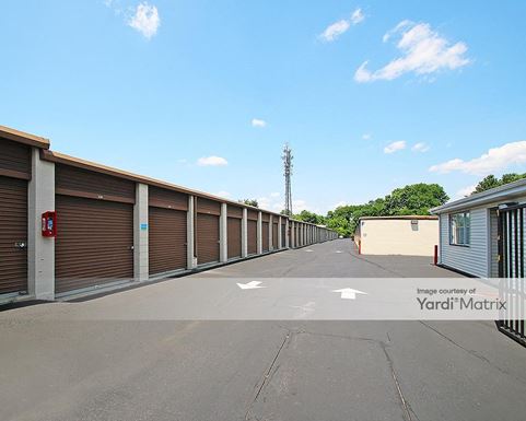 Source URL: https://cdnsc.rentcafe.com/dmslivecafe/3/1074278/1074278-1-4.jpg?width=-1&height=385&quality=80