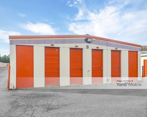 Source URL: https://cdnsc.rentcafe.com/dmslivecafe/3/1074281/1074281-1-4.jpg?width=-1&height=385&quality=80