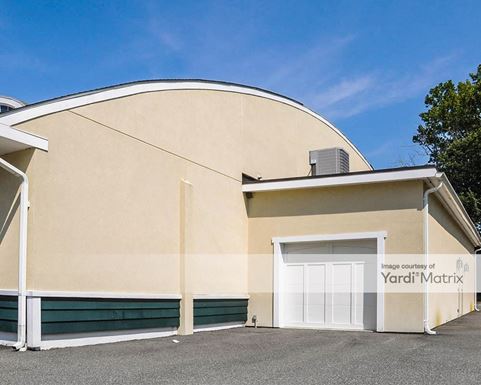 Source URL: https://cdnsc.rentcafe.com/dmslivecafe/3/1074296/1074296-1-4.jpg?width=-1&height=385&quality=80