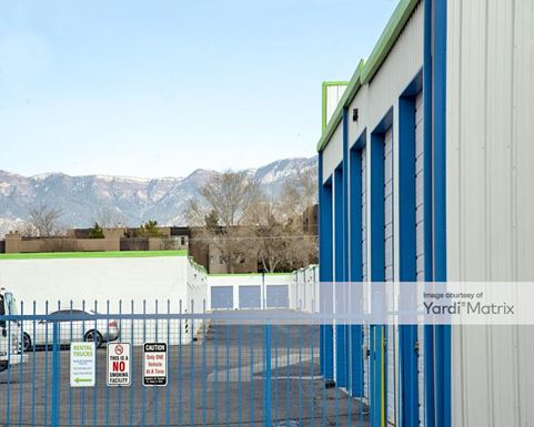 Source URL: https://cdnsc.rentcafe.com/dmslivecafe/3/1074373/1074373-1-4.jpg?width=-1&height=385&quality=80