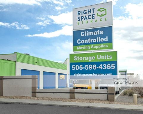 Source URL: https://cdnsc.rentcafe.com/dmslivecafe/3/1074373/1074373-1-5.jpg?width=-1&height=385&quality=80