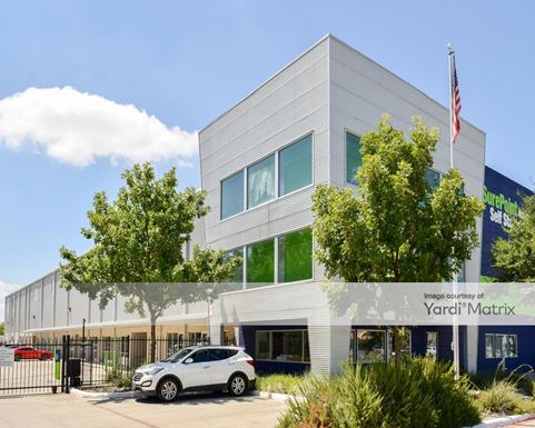 Source URL: https://cdnsc.rentcafe.com/dmslivecafe/3/1074399/1074399-1-3.jpg?width=-1&height=385&quality=80