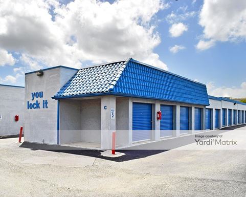 Source URL: https://cdnsc.rentcafe.com/dmslivecafe/3/1074404/1074404-1-4.jpg?width=-1&height=385&quality=80