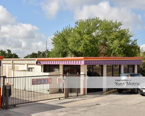 Source URL: https://cdnsc.rentcafe.com/dmslivecafe/3/1074410/1074410-1-2.jpg?width=-1&height=385&quality=80