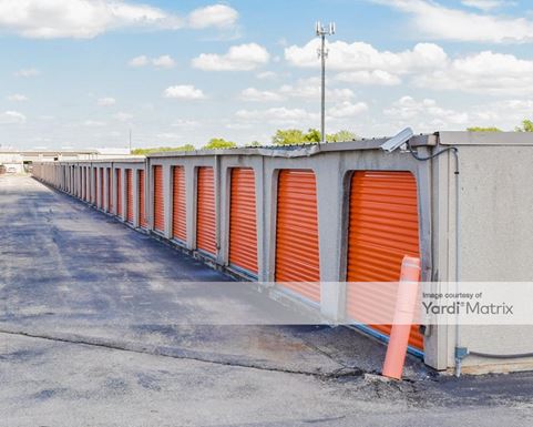 Source URL: https://cdnsc.rentcafe.com/dmslivecafe/3/1074413/1074413-1-3.jpg?width=-1&height=385&quality=80