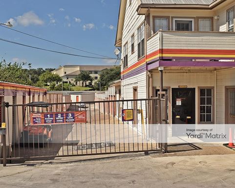 Source URL: https://cdnsc.rentcafe.com/dmslivecafe/3/1074415/1074415-1-2.jpg?width=-1&height=385&quality=80