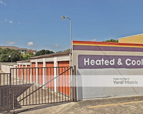 Source URL: https://cdnsc.rentcafe.com/dmslivecafe/3/1074415/1074415-1-3.jpg?width=-1&height=385&quality=80