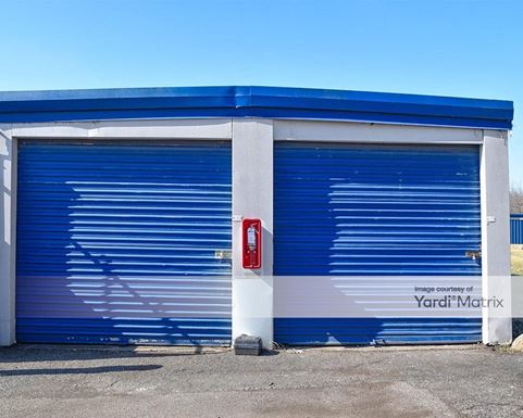 Source URL: https://cdnsc.rentcafe.com/dmslivecafe/3/1074456/1074456-1-2.jpg?width=-1&height=385&quality=80