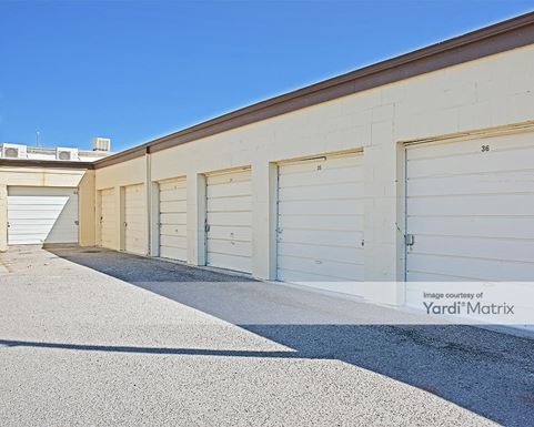 Source URL: https://cdnsc.rentcafe.com/dmslivecafe/3/1074496/1074496-1-5.jpg?width=-1&height=385&quality=80