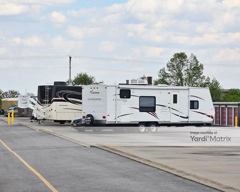 Source URL: https://cdnsc.rentcafe.com/dmslivecafe/3/1074554/1074554-1-6.jpg?width=-1&height=385&quality=80