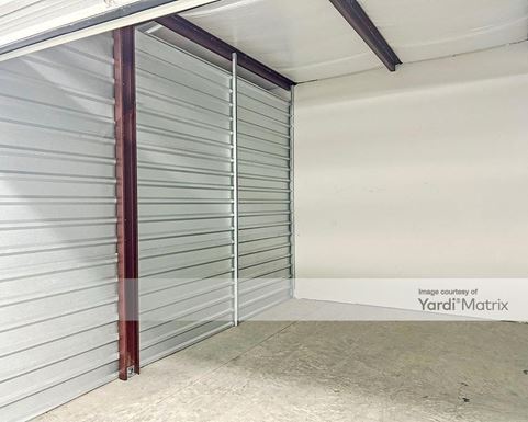 Source URL: https://cdnsc.rentcafe.com/dmslivecafe/3/1074588/1074588-1-3.jpg?width=-1&height=385&quality=80