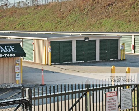 Source URL: https://cdnsc.rentcafe.com/dmslivecafe/3/1074616/1074616-1-4.jpg?width=-1&height=385&quality=80