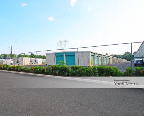 Source URL: https://cdnsc.rentcafe.com/dmslivecafe/3/1074633/1074633-1-3.jpg?width=-1&height=385&quality=80