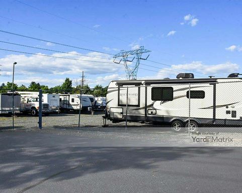 Source URL: https://cdnsc.rentcafe.com/dmslivecafe/3/1074633/1074633-1-5.jpg?width=-1&height=385&quality=80