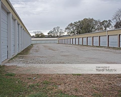 Source URL: https://cdnsc.rentcafe.com/dmslivecafe/3/1074657/1074657-1-5.jpg?width=-1&height=385&quality=80