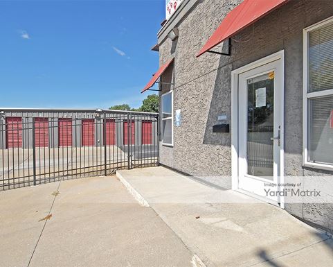 Source URL: https://cdnsc.rentcafe.com/dmslivecafe/3/1074664/1074664-1-4.jpg?width=-1&height=385&quality=80