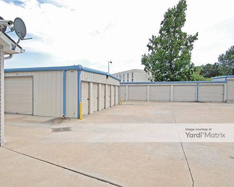 Source URL: https://cdnsc.rentcafe.com/dmslivecafe/3/1074678/1074678-1-4.jpg?width=-1&height=385&quality=80