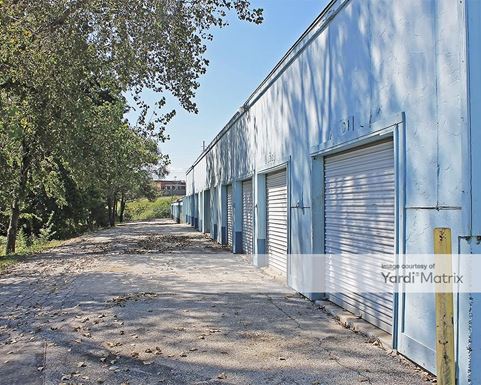 Source URL: https://cdnsc.rentcafe.com/dmslivecafe/3/1074681/1074681-1-4.jpg?width=-1&height=385&quality=80