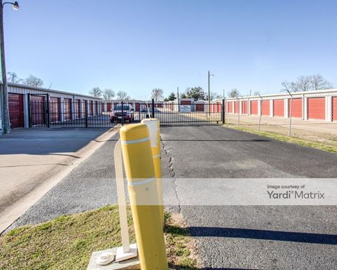 Source URL: https://cdnsc.rentcafe.com/dmslivecafe/3/1074731/1074731-1-2.jpg?width=-1&height=385&quality=80