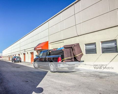 Source URL: https://cdnsc.rentcafe.com/dmslivecafe/3/1074757/1074757-1-5.jpg?width=-1&height=385&quality=80