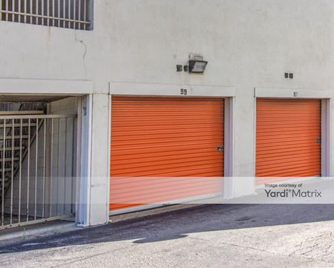 Source URL: https://cdnsc.rentcafe.com/dmslivecafe/3/1074757/1074757-1-6.jpg?width=-1&height=385&quality=80