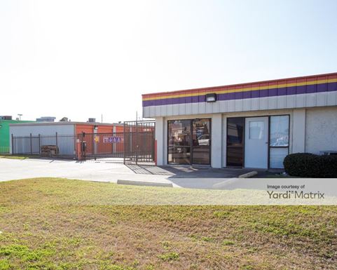 Source URL: https://cdnsc.rentcafe.com/dmslivecafe/3/1074760/1074760-1-4.jpg?width=-1&height=385&quality=80