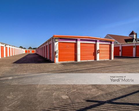 Source URL: https://cdnsc.rentcafe.com/dmslivecafe/3/1074762/1074762-1-5.jpg?width=-1&height=385&quality=80