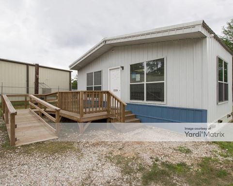 Source URL: https://cdnsc.rentcafe.com/dmslivecafe/3/1074887/1074887-1-5.jpg?width=-1&height=385&quality=80