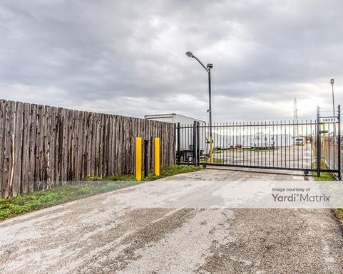 Source URL: https://cdnsc.rentcafe.com/dmslivecafe/3/1074914/1074914-1-5.jpg?width=-1&height=385&quality=80