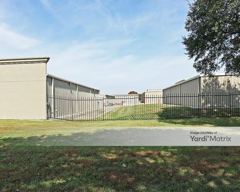 Source URL: https://cdnsc.rentcafe.com/dmslivecafe/3/1074925/1074925-1-4.jpg?width=-1&height=385&quality=80