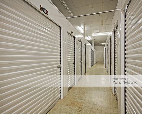 Source URL: https://cdnsc.rentcafe.com/dmslivecafe/3/1074970/1074970-1-4.jpg?width=-1&height=385&quality=80