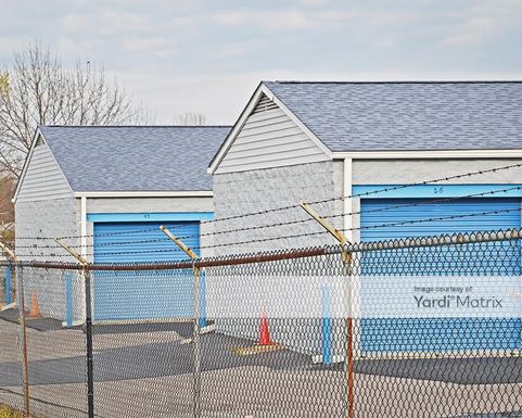 Source URL: https://cdnsc.rentcafe.com/dmslivecafe/3/1074972/1074972-1-4.jpg?width=-1&height=385&quality=80