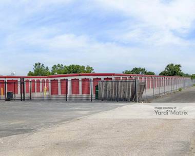 Storage Units for Rent available at 3715 Horseshoe Lake Road, Pontoon Beach, IL 62040