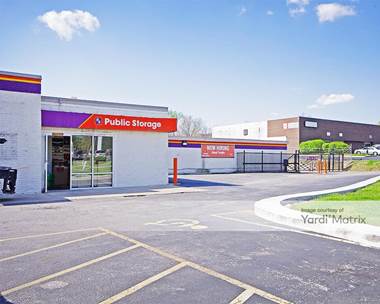 Storage Units for Rent available at 11575 New Halls Ferry Road, Florissant, MO 63033