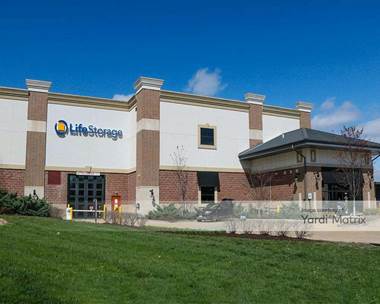 Storage Units for Rent available at 9715 Manchester Road, St. Louis, MO 63119