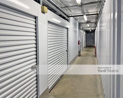 Source URL: https://cdnsc.rentcafe.com/dmslivecafe/3/1074998/1074998-1-4.jpg?width=-1&height=385&quality=80