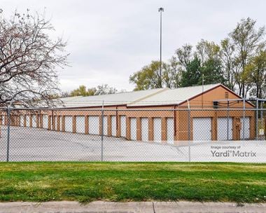 Storage Units for Rent available at 11425 P Street, Omaha, NE 68127