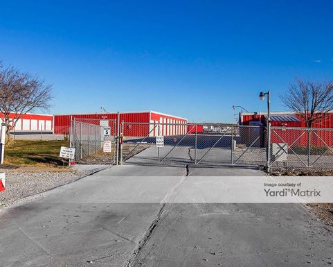 Source URL: https://cdnsc.rentcafe.com/dmslivecafe/3/1075017/1075017-1-3.jpg?width=-1&height=385&quality=80