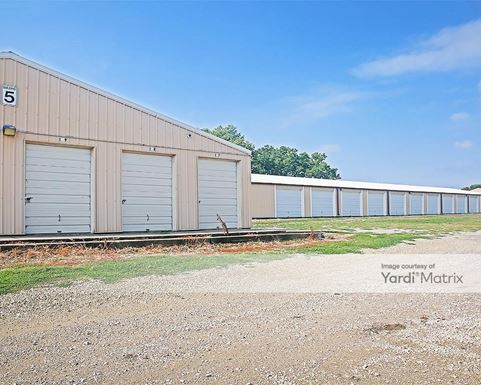 Source URL: https://cdnsc.rentcafe.com/dmslivecafe/3/1075046/1075046-1-5.jpg?width=-1&height=385&quality=80