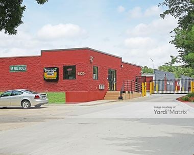 Storage Units for Rent available at 6525 Center Street, Windsor Heights, IA 50324