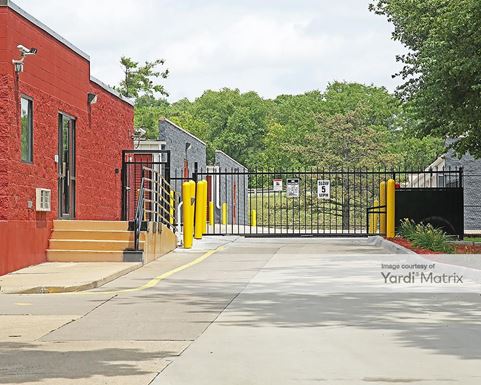 Source URL: https://cdnsc.rentcafe.com/dmslivecafe/3/1075051/1075051-1-2.jpg?width=-1&height=385&quality=80