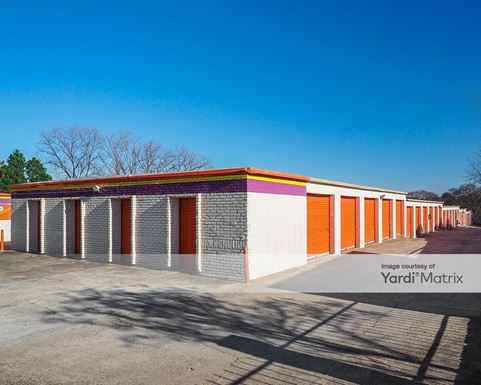 Source URL: https://cdnsc.rentcafe.com/dmslivecafe/3/1075098/1075098-1-2.jpg?width=-1&height=385&quality=80