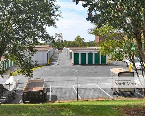 Source URL: https://cdnsc.rentcafe.com/dmslivecafe/3/1075103/1075103-1-5.jpg?width=-1&height=385&quality=80