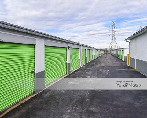 Source URL: https://cdnsc.rentcafe.com/dmslivecafe/3/1075135/1075135-1-2.jpg?width=-1&height=385&quality=80