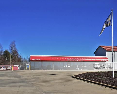 Source URL: https://cdnsc.rentcafe.com/dmslivecafe/3/1075198/1075198-1-3.jpg?width=-1&height=385&quality=80