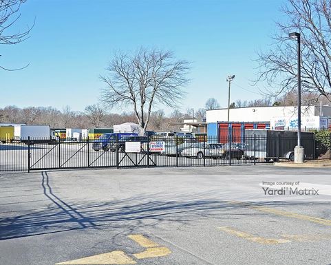 Source URL: https://cdnsc.rentcafe.com/dmslivecafe/3/1075202/1075202-1-4.jpg?width=-1&height=385&quality=80