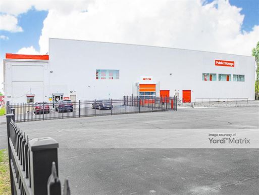 Source URL: https://cdnsc.rentcafe.com/dmslivecafe/3/1075272/1075272-1-4.jpg?width=-1&height=385&quality=80