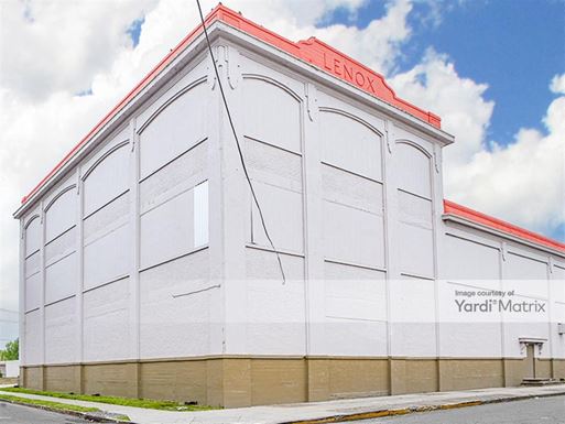 Source URL: https://cdnsc.rentcafe.com/dmslivecafe/3/1075272/1075272-1-6.jpg?width=-1&height=385&quality=80